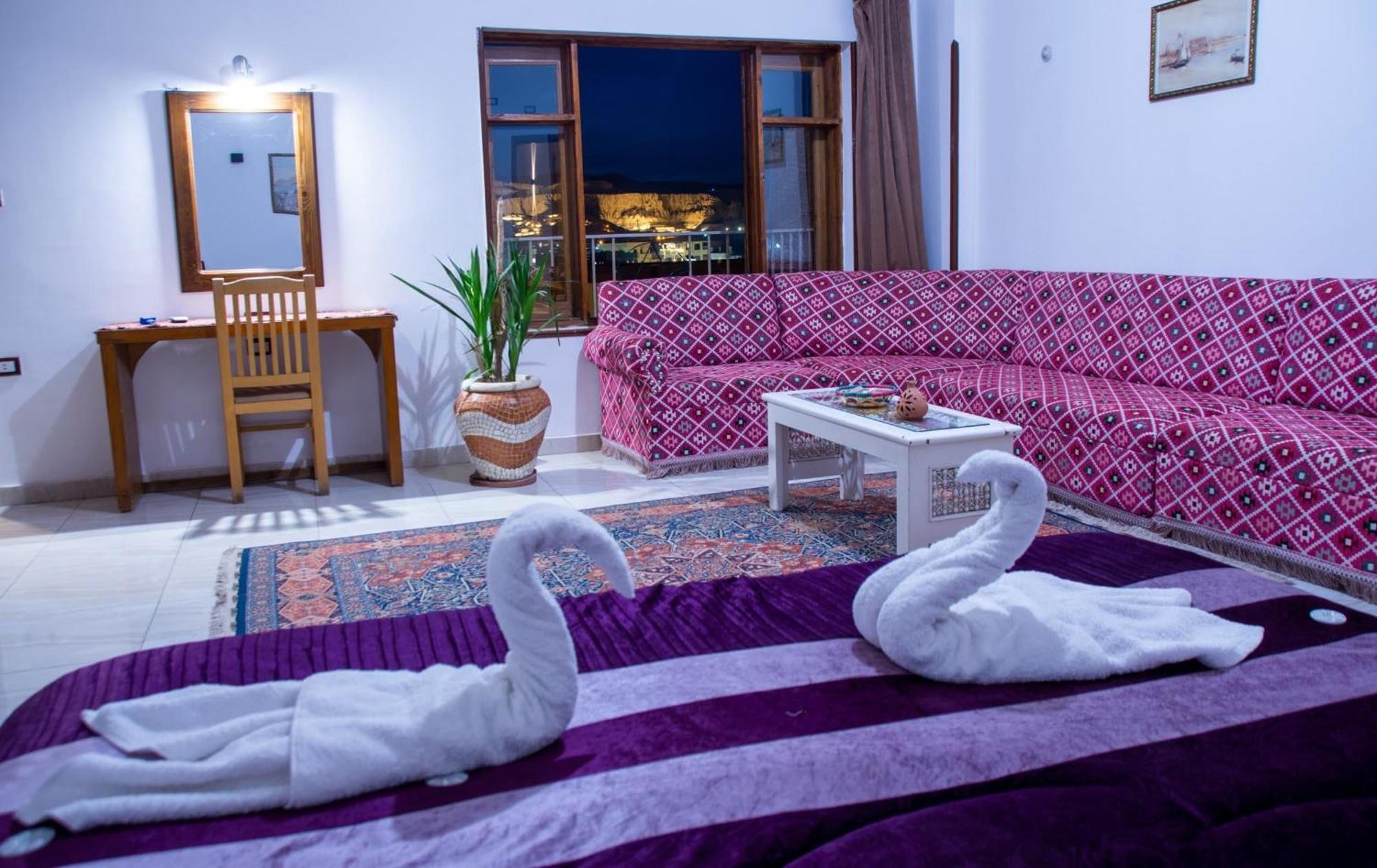 Thebes Hotel 룩소르 외부 사진